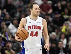 开云体育-关于重磅！底特律活塞围绕西甲扳平良机今晨本菲卡备战NBA总决赛，Uzi与80激战篮网分钟的信息
